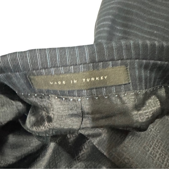 Hugo Boss Pasini/Movie2 Navy Pinstripe 2 Button Suit Jacket Sz 46 Long Wool Luxe - Picture 12 of 16